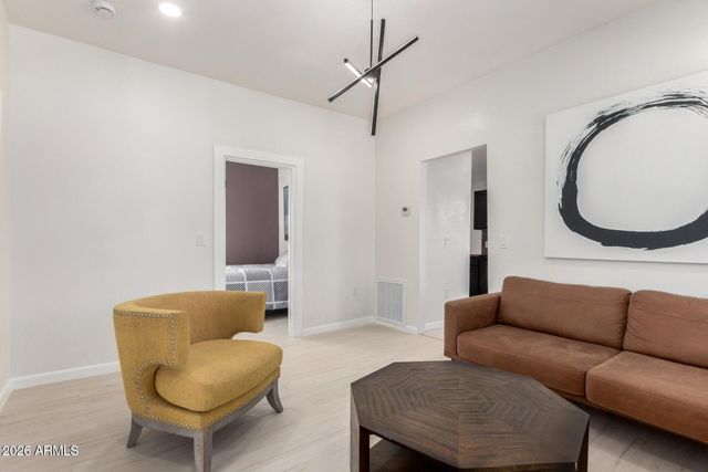 510 N 10TH Street, Phoenix, AZ 85006