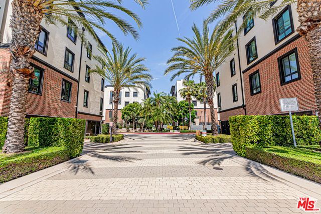 12883 Runway Road 2, Los Angeles, CA 90094