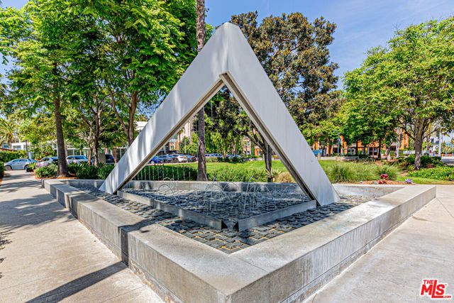12883 Runway Road 2, Los Angeles, CA 90094