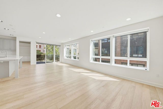 12883 Runway Road 2, Los Angeles, CA 90094