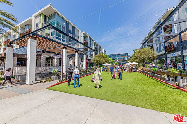 12883 Runway Road 2, Los Angeles, CA 90094