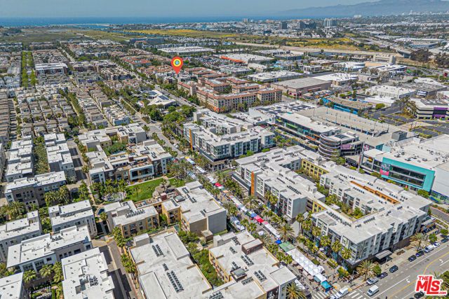 12883 Runway Road 2, Los Angeles, CA 90094