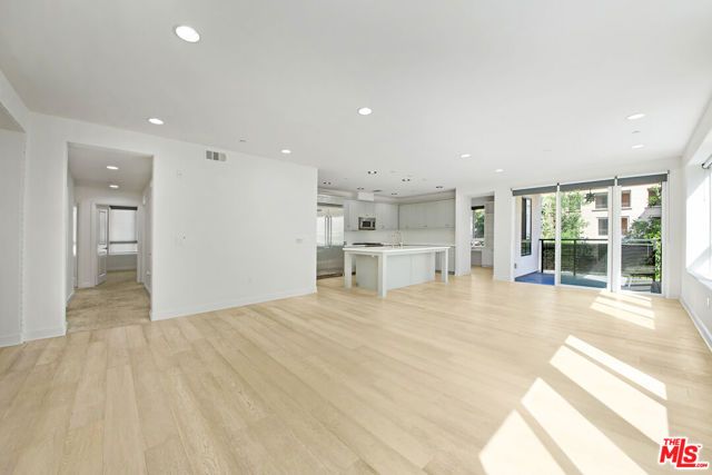 12883 Runway Road 2, Los Angeles, CA 90094