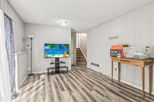 12101 E 60th Terrace, Kansas City, MO 64133