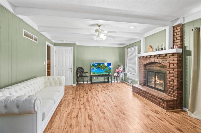 12101 E 60th Terrace, Kansas City, MO 64133