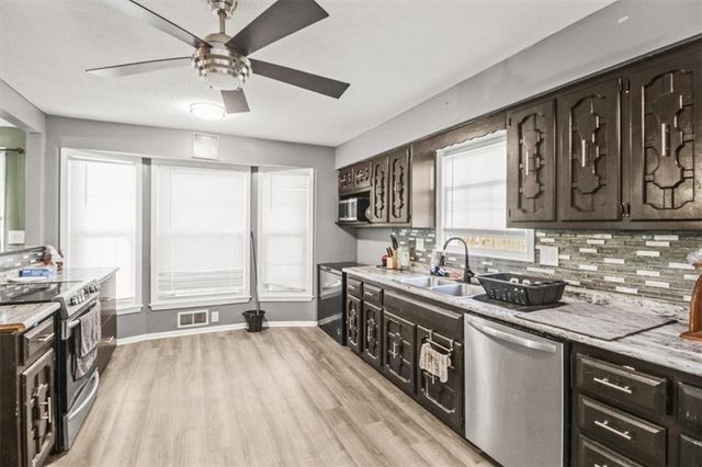 12101 E 60th Terrace, Kansas City, MO 64133