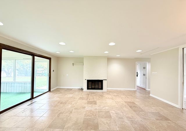 206 Julie Drive, Kankakee, IL 60901