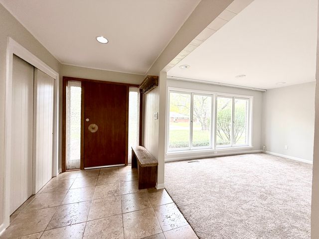 206 Julie Drive, Kankakee, IL 60901