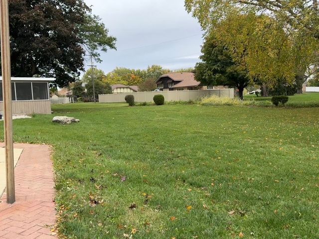 206 Julie Drive, Kankakee, IL 60901