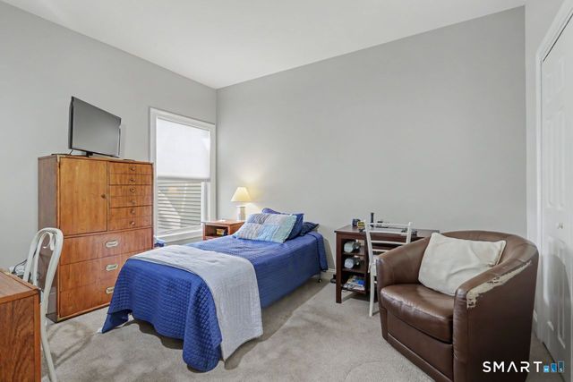 17 Southwick Court North 17, Milford, CT 06461