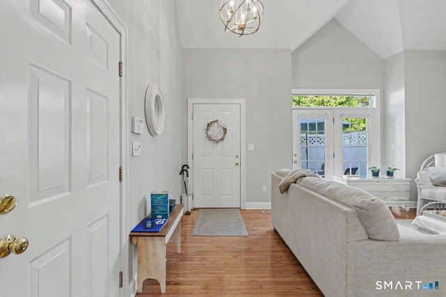 17 Southwick Court North 17, Milford, CT 06461