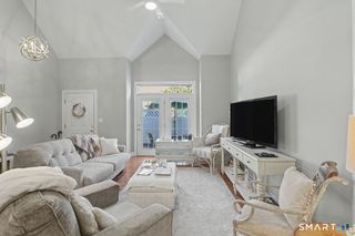 17 Southwick Court North 17, Milford, CT 06461