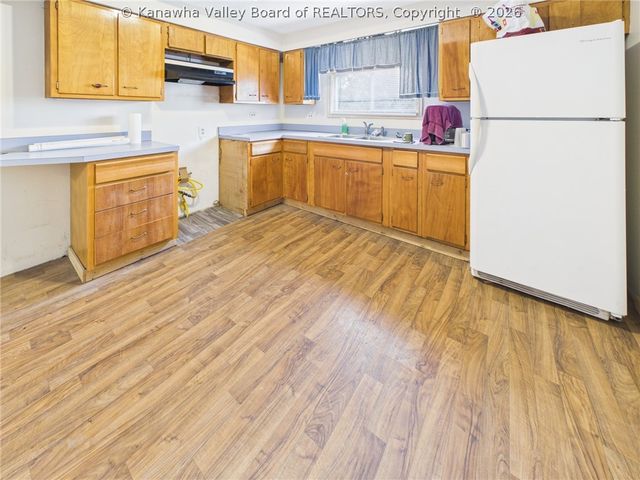 2538 3rd Avenue, Nitro, WV 25143