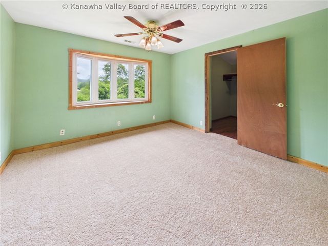 2538 3rd Avenue, Nitro, WV 25143