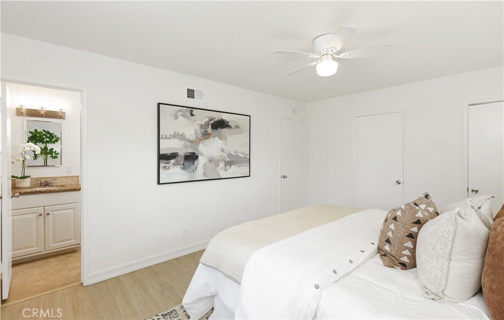 Image 15 of property listing at 3230 Washington Avenue, Costa Mesa, CA 92626