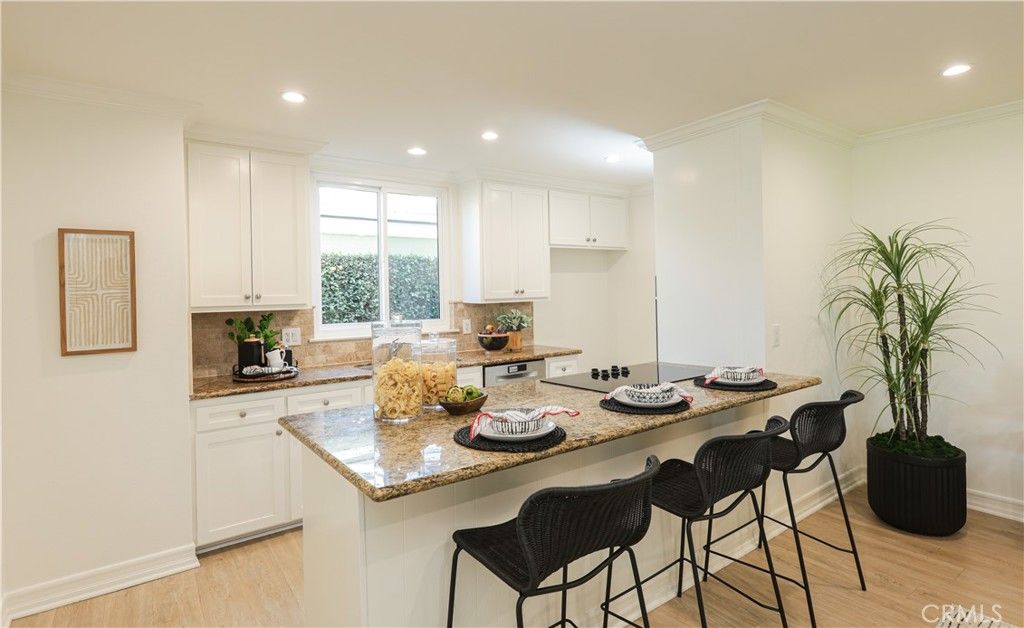 Image 8 of property listing at 3230 Washington Avenue, Costa Mesa, CA 92626