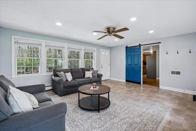165 Kenberma Street, Manchester, NH 03103
