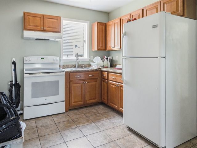 221 Warren Avenue, East Providence, RI 02914