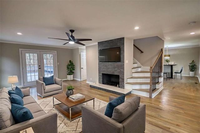 4205 Aberdeen Pass, Roswell, GA 30075