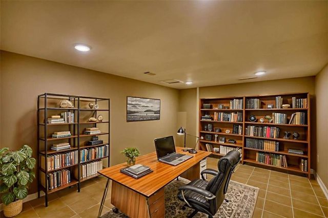 4205 Aberdeen Pass, Roswell, GA 30075