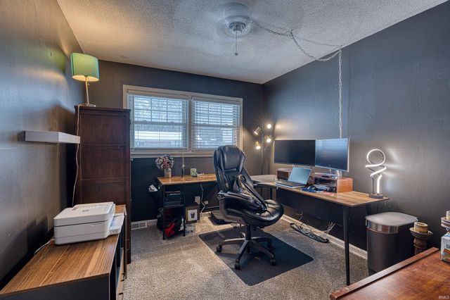 301 Springhaven Drive, Evansville, IN 47710