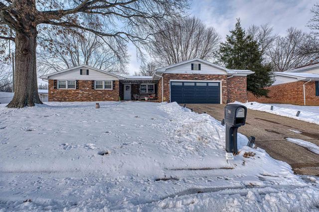 301 Springhaven Drive, Evansville, IN 47710