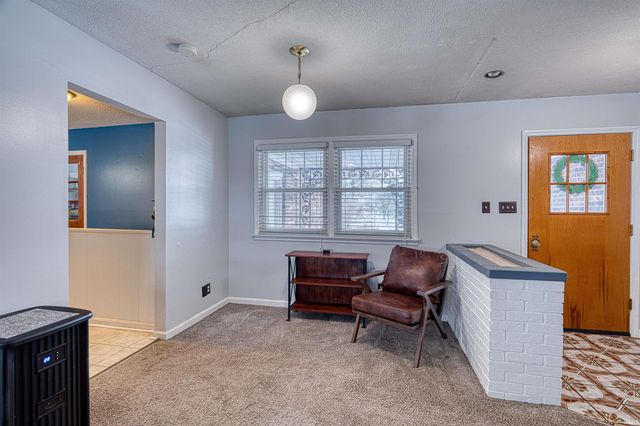 301 Springhaven Drive, Evansville, IN 47710