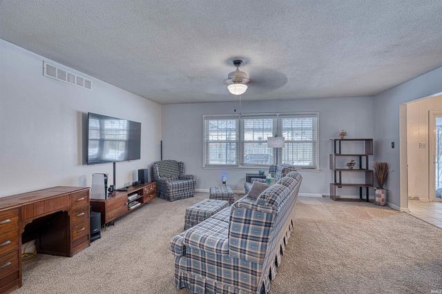 301 Springhaven Drive, Evansville, IN 47710