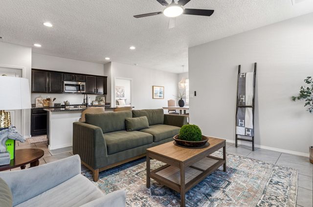 4161 Skyline Loop NE, Rio Rancho, NM 87144