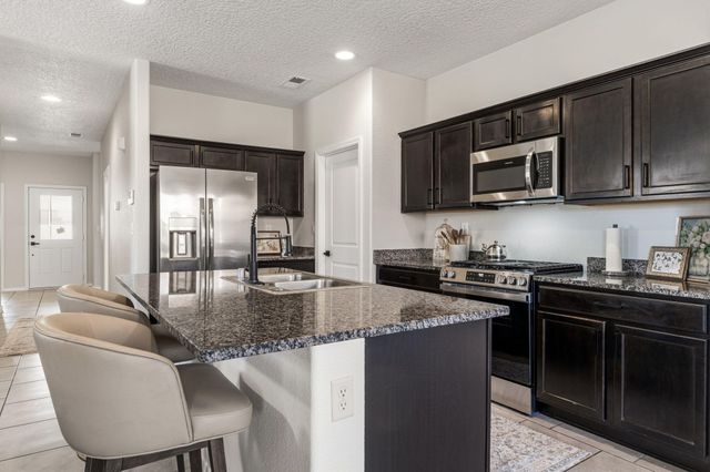 4161 Skyline Loop NE, Rio Rancho, NM 87144