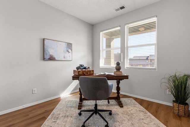 4161 Skyline Loop NE, Rio Rancho, NM 87144