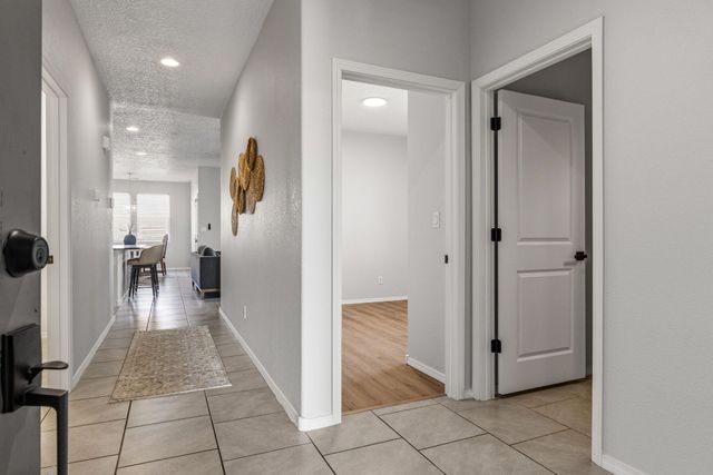 4161 Skyline Loop NE, Rio Rancho, NM 87144