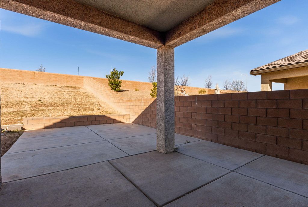 Image 33 of property listing at 4161 Skyline Loop NE, Rio Rancho, NM 87144