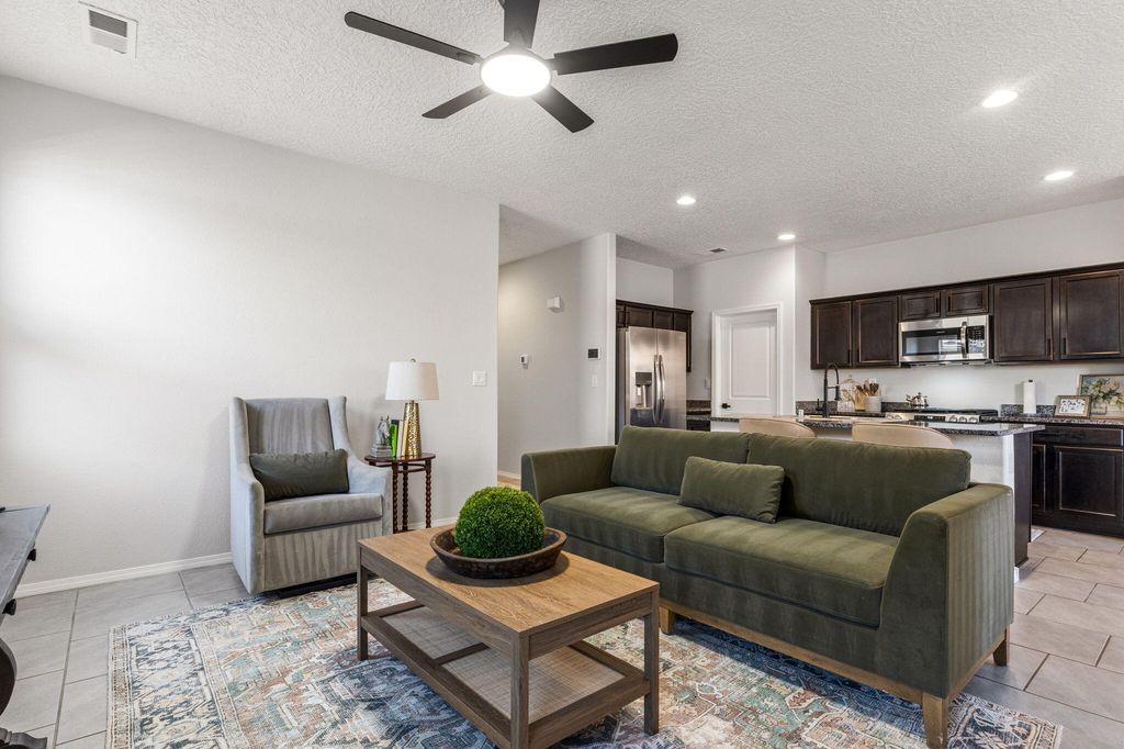 Image 9 of property listing at 4161 Skyline Loop NE, Rio Rancho, NM 87144