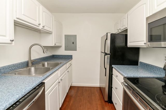 3065 Alpine Terrace, Cincinnati, OH 45208