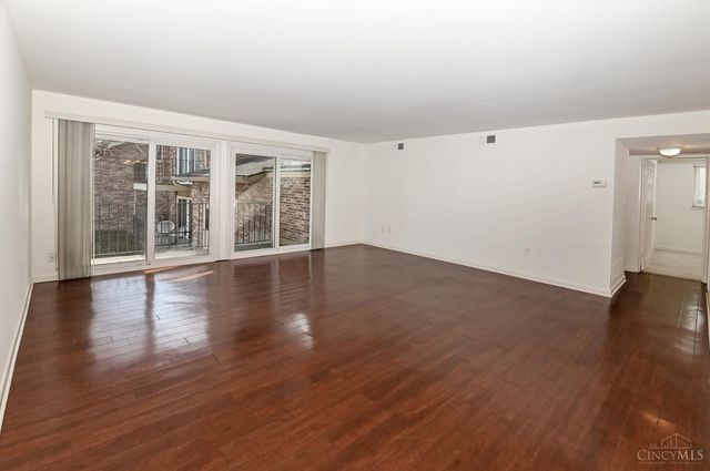 3065 Alpine Terrace, Cincinnati, OH 45208