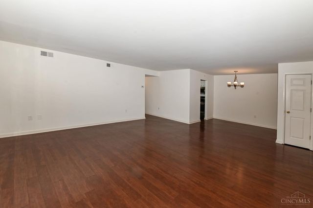 3065 Alpine Terrace, Cincinnati, OH 45208