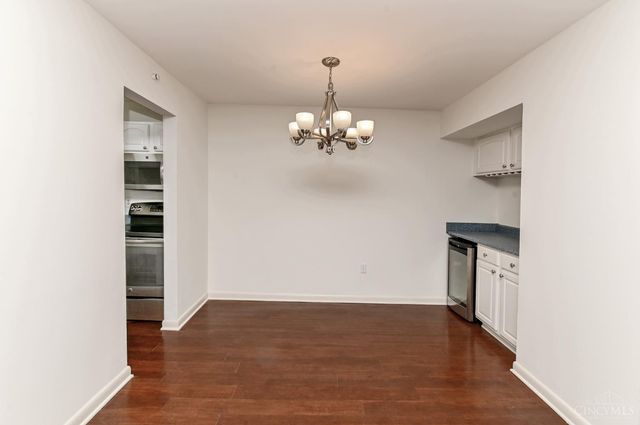 3065 Alpine Terrace, Cincinnati, OH 45208