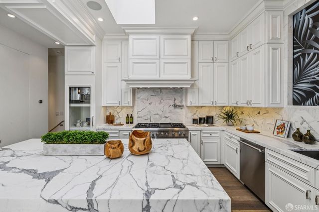143 Collingwood Street, San Francisco, CA 94114