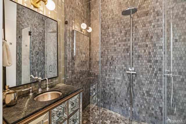 143 Collingwood Street, San Francisco, CA 94114