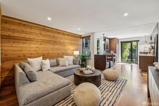 143 Collingwood Street, San Francisco, CA 94114