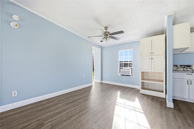 39512 Donigan Road, Brookshire, TX 77423