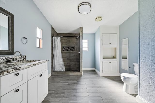 39512 Donigan Road, Brookshire, TX 77423