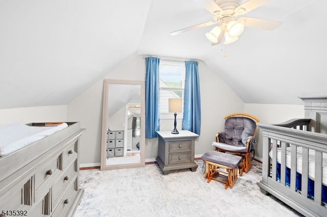 3 Roy Ave, Bloomingdale Boro, NJ 07403