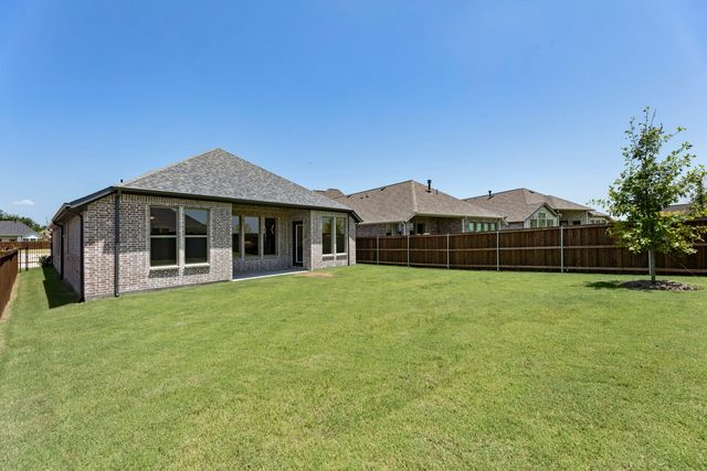1733 Hillside Stroll Drive, Lavon, TX 75166