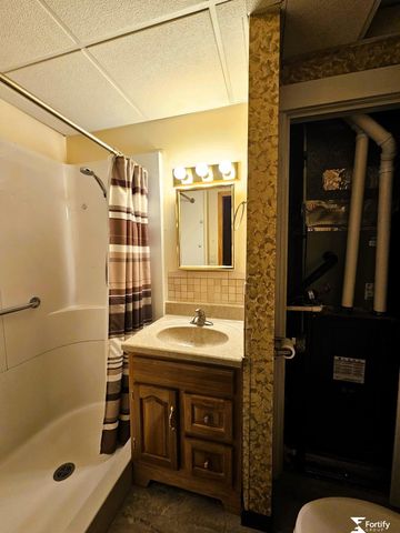 1017 K Street, Geneva, NE 68361