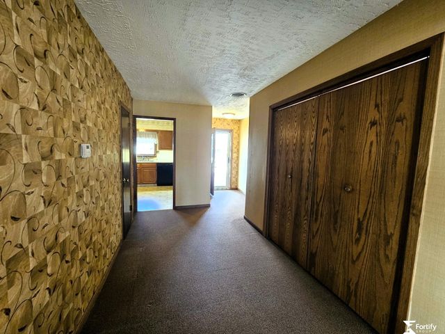 1017 K Street, Geneva, NE 68361