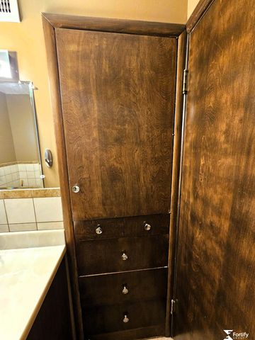 1017 K Street, Geneva, NE 68361