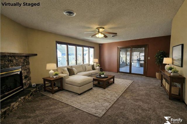 1017 K Street, Geneva, NE 68361