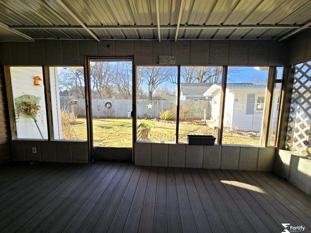 1017 K Street, Geneva, NE 68361